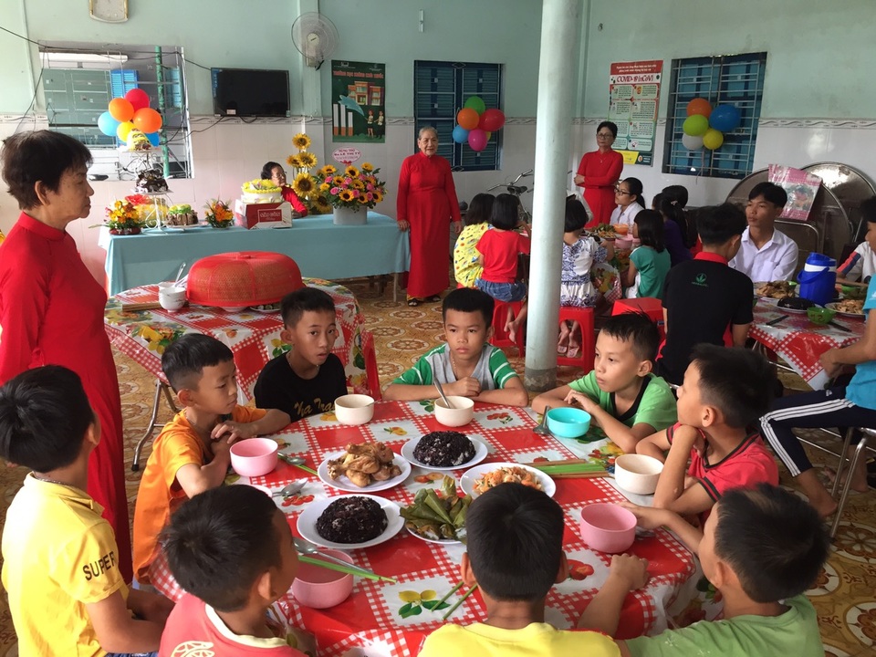 Herbalife Nutrition tổ chức Chương trình Ngôi Sao Nutrition For Zero Hunger - 2 Herbalife Nutrition tổ chức Chương trình Ngôi Sao Nutrition For Zero Hunger - 2