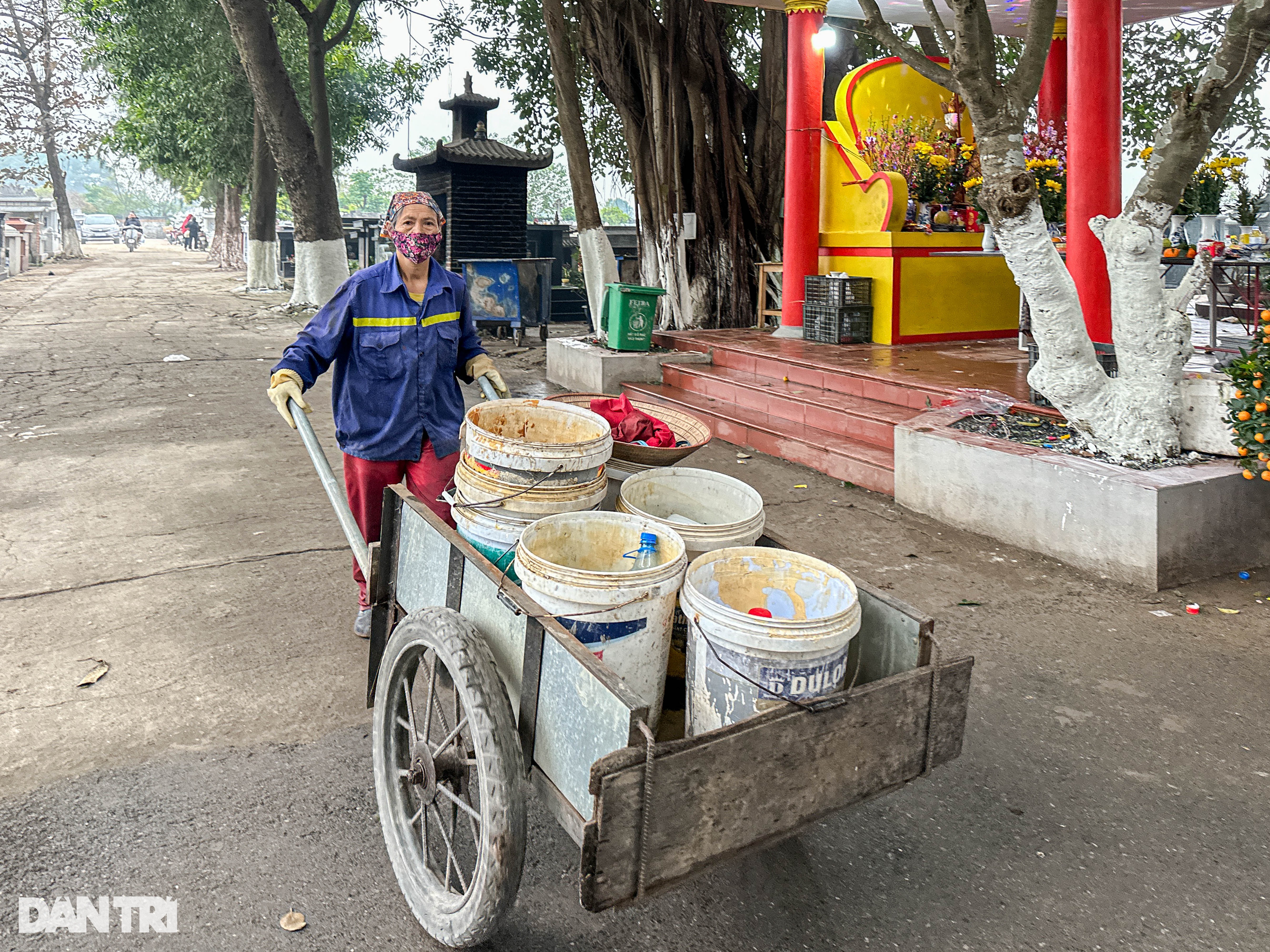 Nghề dọn nhà cho người đã khuất tất bật những ngày giáp Tết - 5