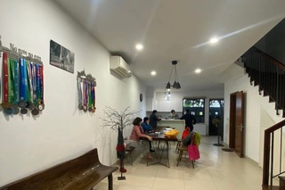 Nhà 92m2 ở Hà Nội "lột xác" sau cải tạo, không gian bừng sáng, rộng hơn - 1