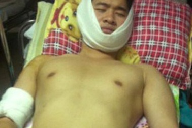 Xả súng, đâm chém kinh hoàng tại tiệm cầm đồ