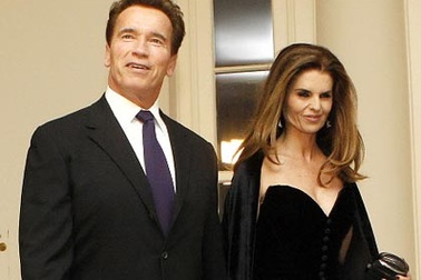 Thống đốc California “bị bắt quả tang” phạm luật giao thông