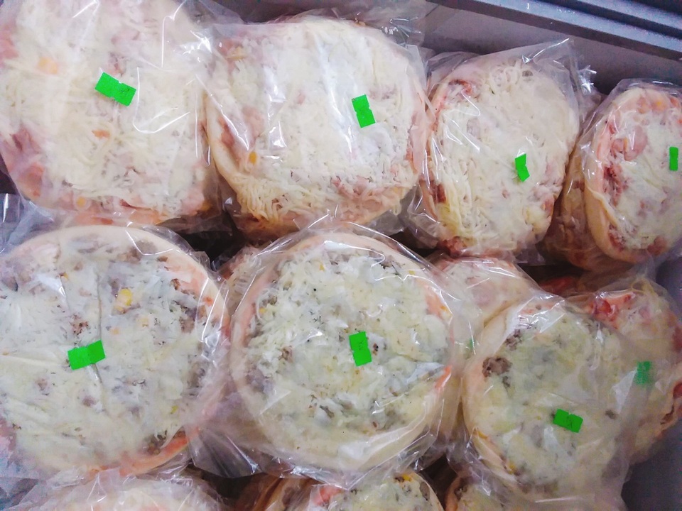 Nguồn gốc pizza siêu rẻ tràn chợ mạng, 6 tháng không mốc hỏng - 2 Nguồn gốc pizza siêu rẻ tràn chợ mạng, 6 tháng không mốc hỏng - 2