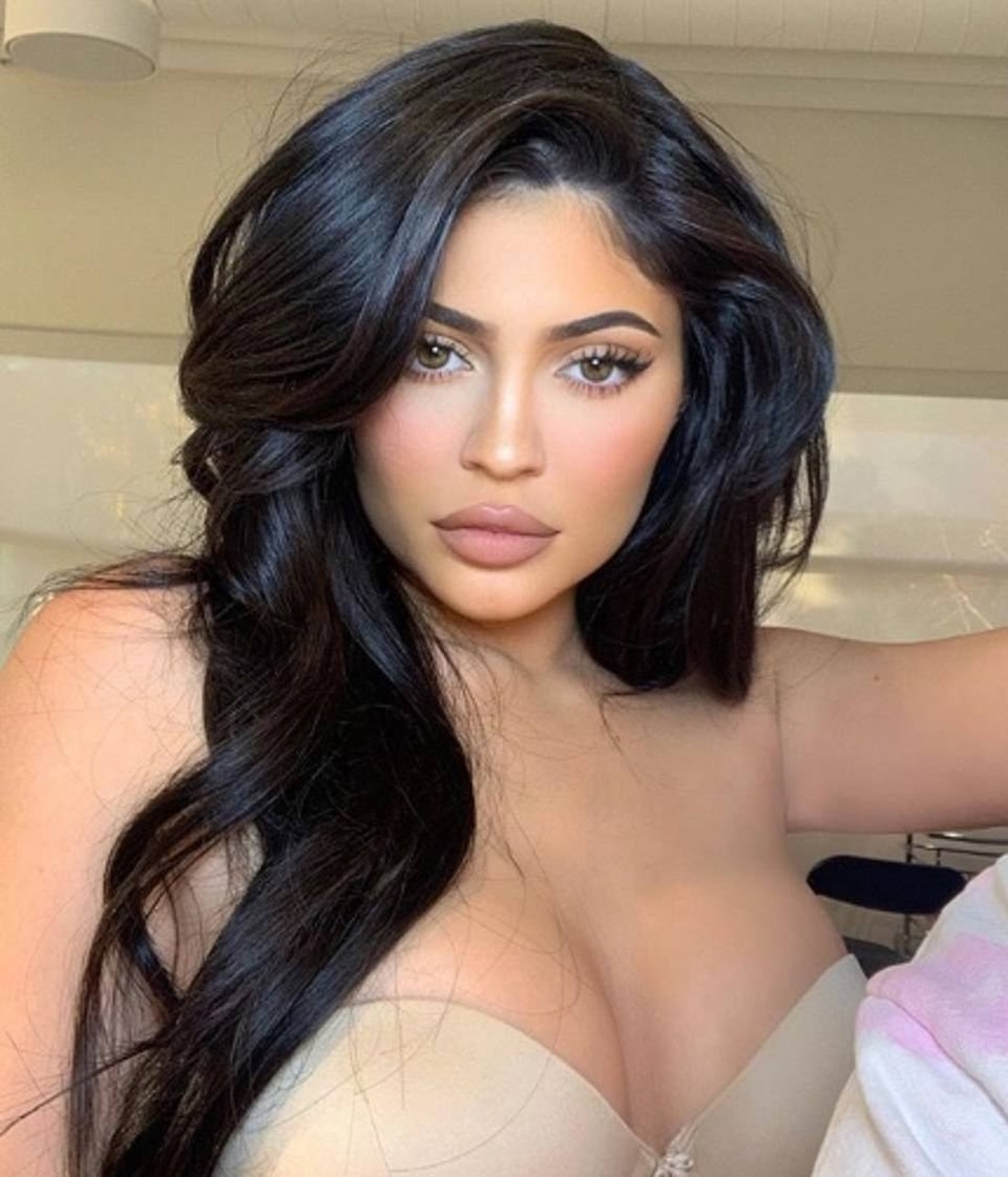 Ngắm nhà siêu sang Kylie Jenner mới tậu - 1 Ngắm nhà siêu sang Kylie Jenner mới tậu - 1
