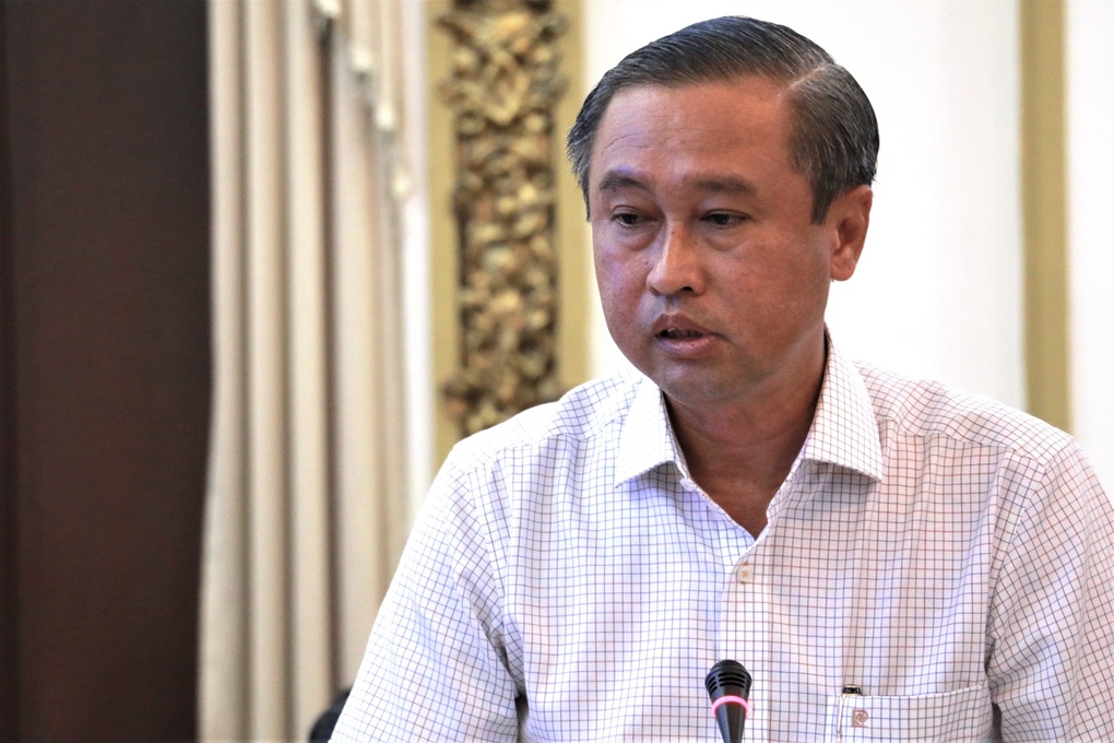 Bộ trưởng Nội vụ: TPHCM quản lý biên chế chưa chặt, có phần buông lỏng - 1 Bộ trưởng Nội vụ: TPHCM quản lý biên chế chưa chặt, có phần buông lỏng - 1