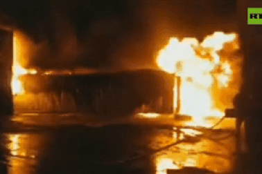 Syria nghi Israel dội hỏa lực, cảng gần căn cứ Nga chìm trong "biển lửa"