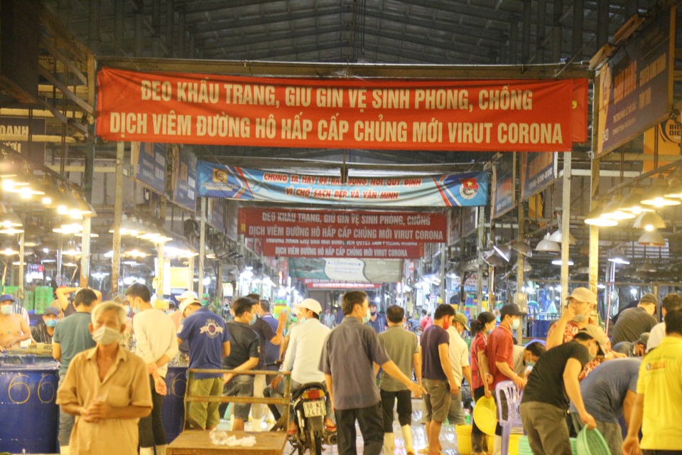 Về Sài gòn xem chợ không ngủ nhộn nhịp giữa mùa Covid-19 - 4 Về Sài gòn xem chợ không ngủ nhộn nhịp giữa mùa Covid-19 - 4