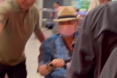 Cổ Thiên Lạc trẻ trung, Hồng Kim Bảo phong thái tại TPHCM