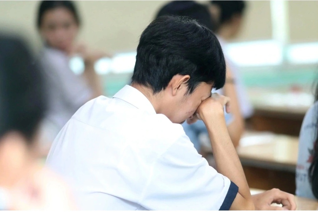 Strange story of 2025 admissions: Must write an application for admission... even though you have enough points - 1 Chuyện lạ tuyển sinh 2025: Phải viết đơn xin trúng tuyển… dù thừa điểm - 1
