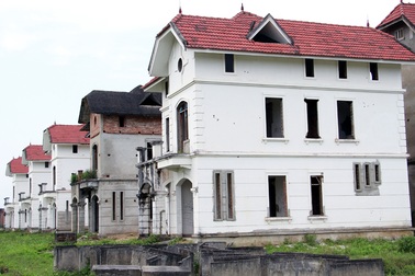 “Đất vàng” và đại dự án khu biệt thự triệu đô đang… “chết” 