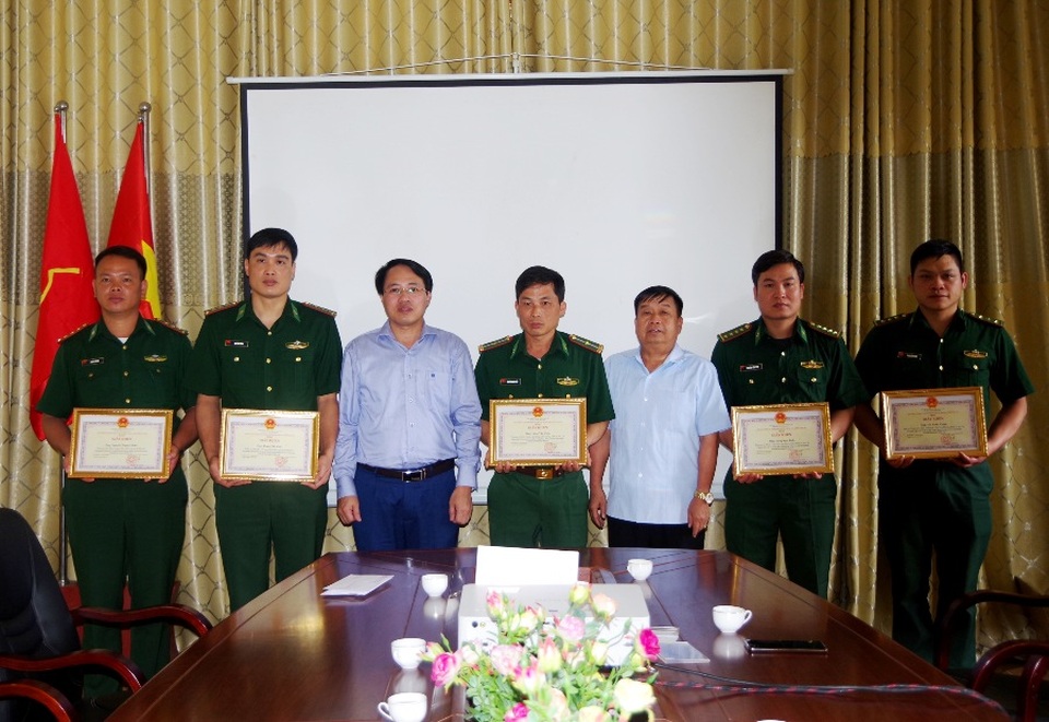 Bắt đối tượng vận chuyển ma túy, phát hiện kẻ đang bị truy nã - 2