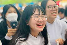 Học trò chọn nghề theo "tiếng gọi con tim", chớp mắt đã là... người yêu cũ