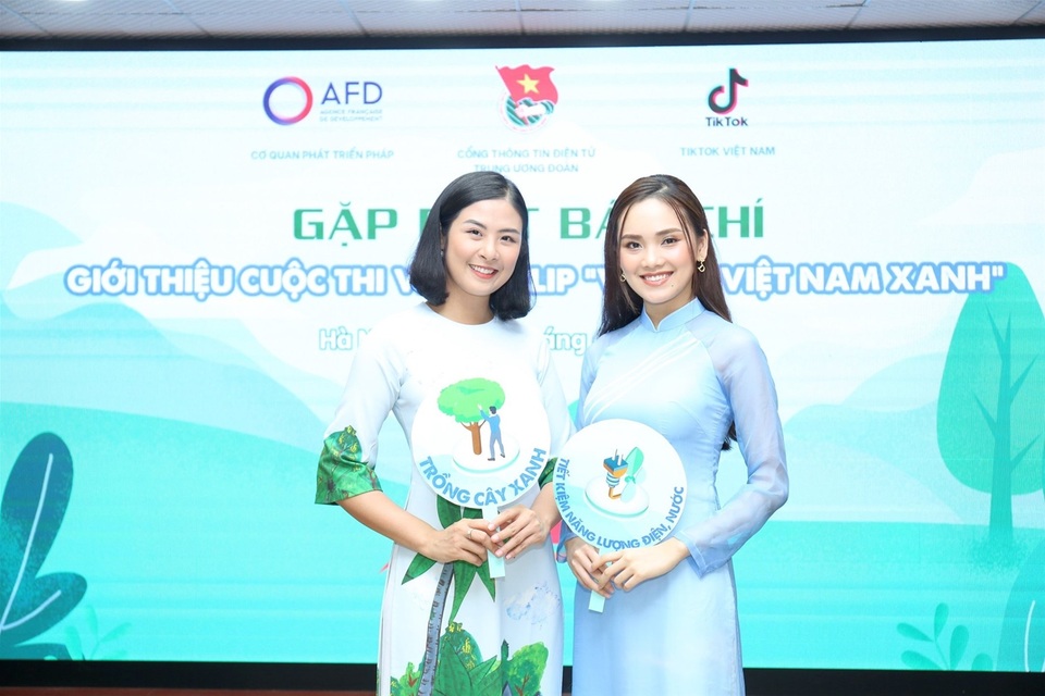 Hoa hậu Ngọc Hân tham gia cuộc thi làm video Vì một Việt Nam xanh - 1 Hoa hậu Ngọc Hân tham gia cuộc thi làm video Vì một Việt Nam xanh - 1