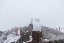 Mưa tuyết lại xuất hiện trên đỉnh Fansipan