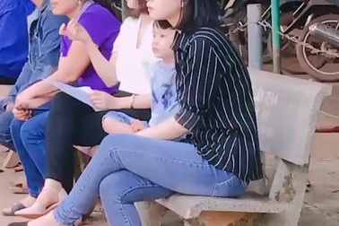 Chỉ 12 giây bị quay lén cô giáo Bình Phước bất ngờ nổi tiếng vì quá xinh (nguồn: Đặng Huỳnh Ngọc Hương)