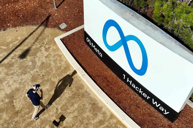 Video ngắn Reels "hái ra tiền" cho công ty mẹ của Facebook ra sao?