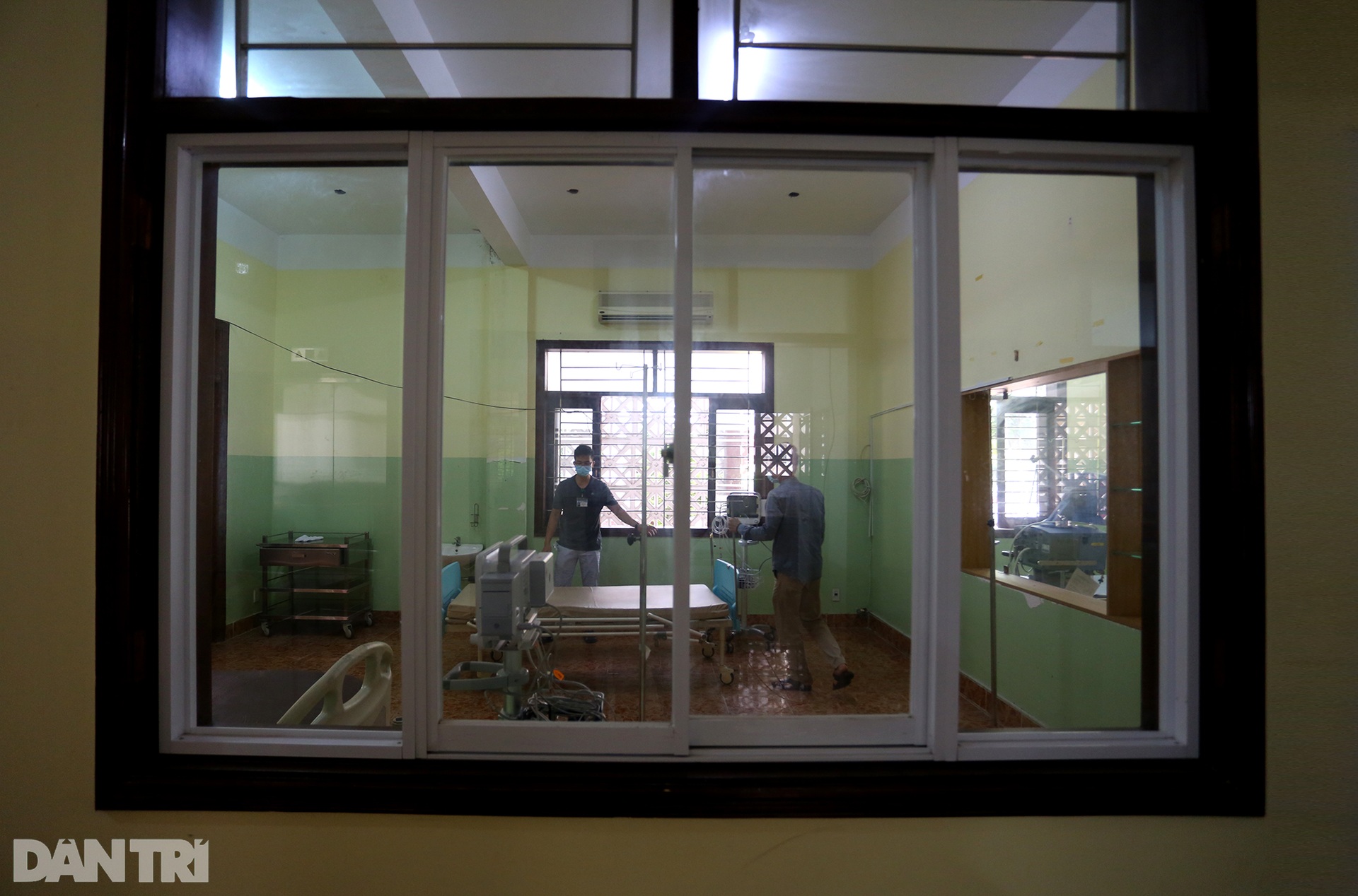 24 giờ thần tốc thành lập Trung tâm điều trị Covid-19 ở TPHCM - 7 24 giờ thần tốc thành lập Trung tâm điều trị Covid-19 ở TPHCM - 7