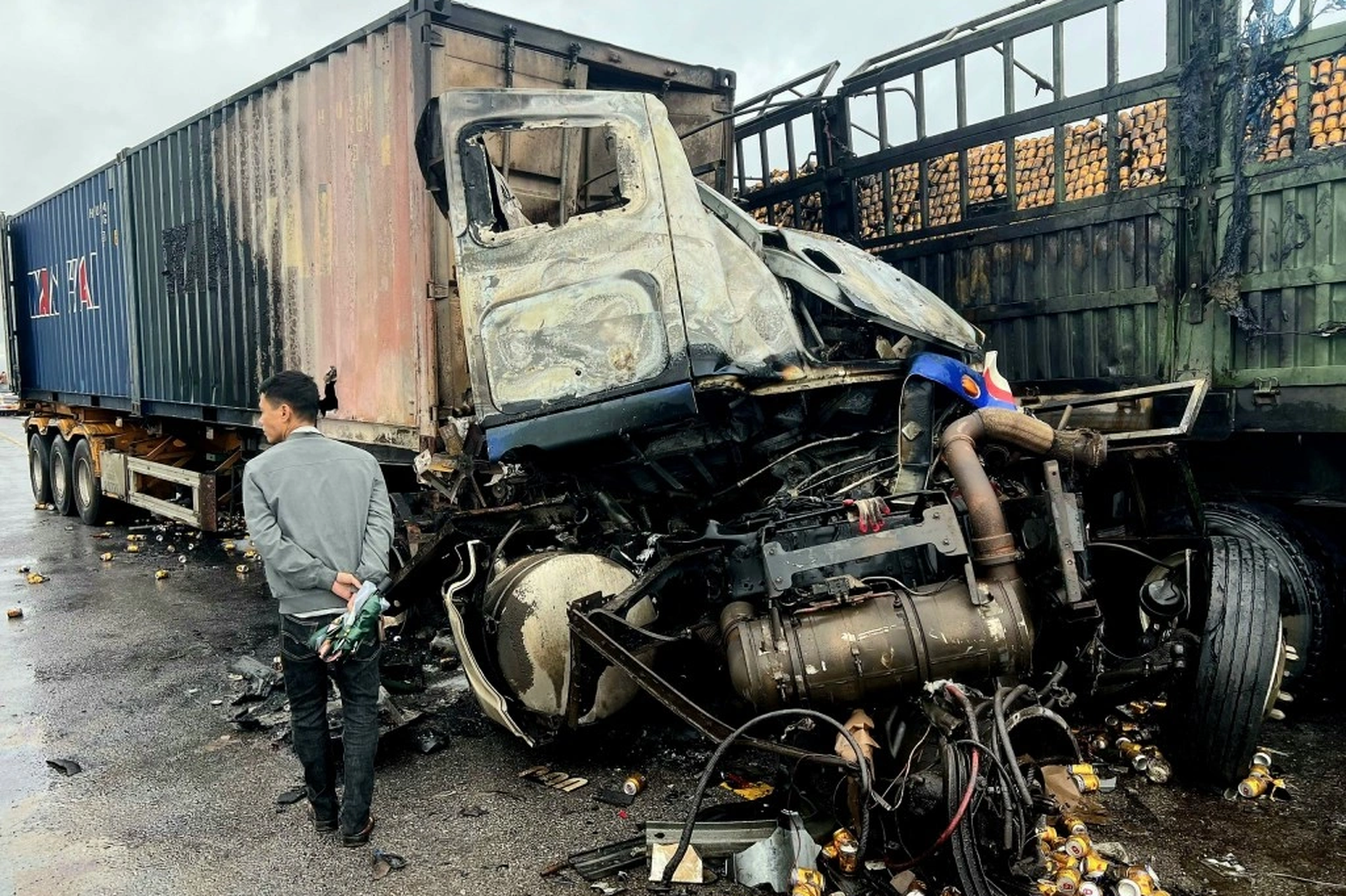 Nhìn lại những vụ tai nạn ớn lạnh trên cao tốc Cam Lộ - Túy Loan - 4