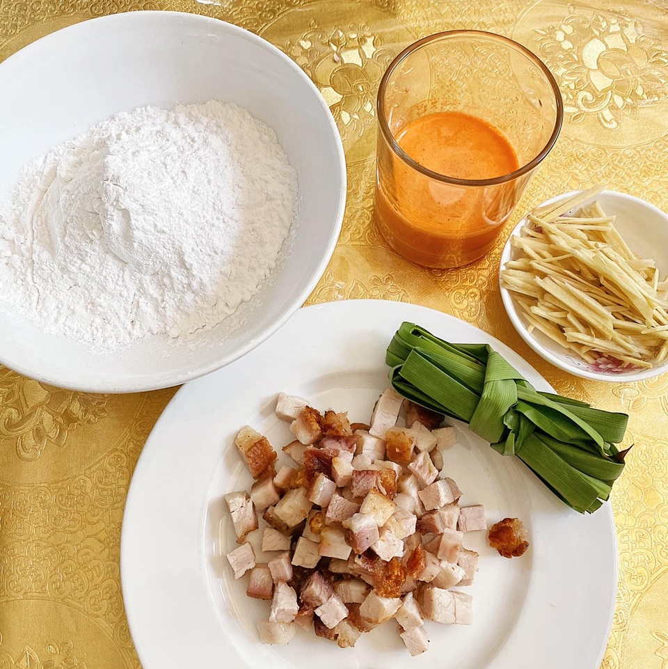 Lạ miệng chè heo quay độc nhất vô nhị ở Huế, thách thức tín đồ ẩm thực - 2 Lạ miệng chè heo quay độc nhất vô nhị ở Huế, thách thức tín đồ ẩm thực - 2