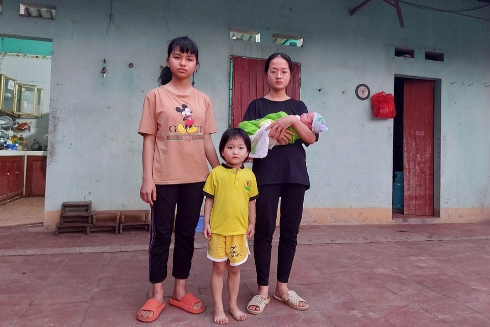 Thương người phụ nữ vỡ kế hoạch, đứa con thơ khóc tím người khát sữa - 5 Thương người phụ nữ vỡ kế hoạch, đứa con thơ khóc tím người khát sữa - 5