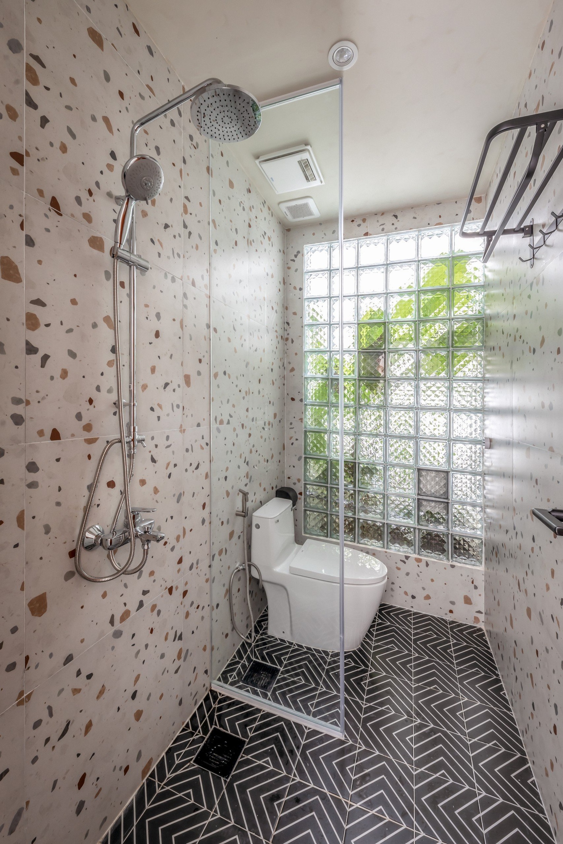 Nhà voi với 7 khu vườn ở Cần Thơ giúp cản nắng gắt, mát quanh năm - 11 Nhà voi với 7 khu vườn ở Cần Thơ giúp cản nắng gắt, mát quanh năm - 11