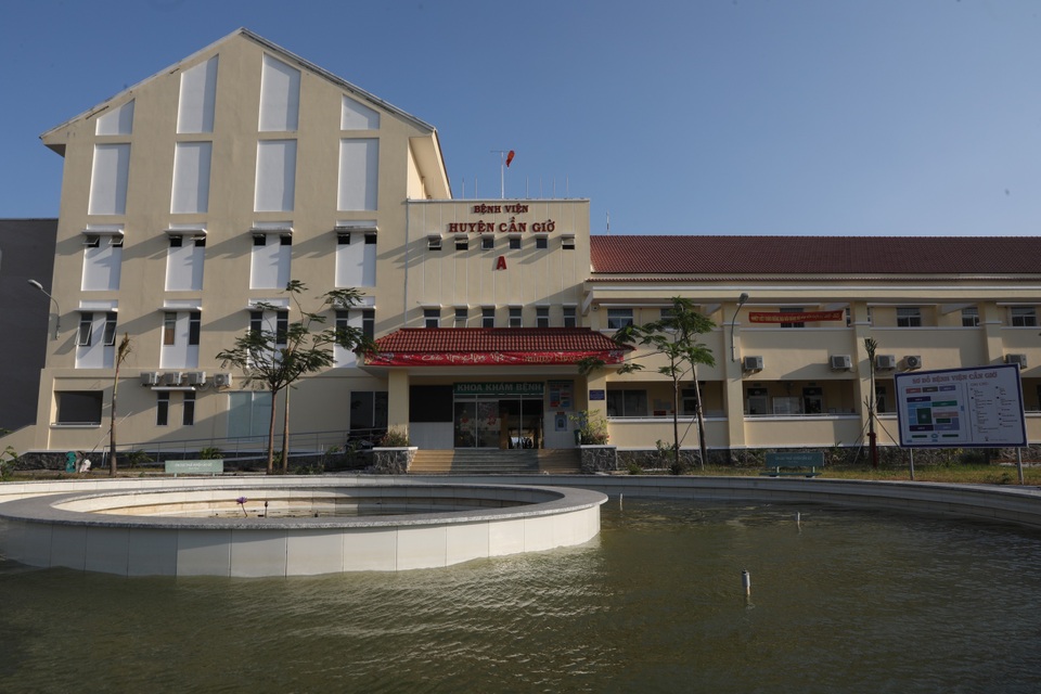 Bệnh viện chuyên điều trị Covid-19 quy mô 300 giường ở TPHCM - 1