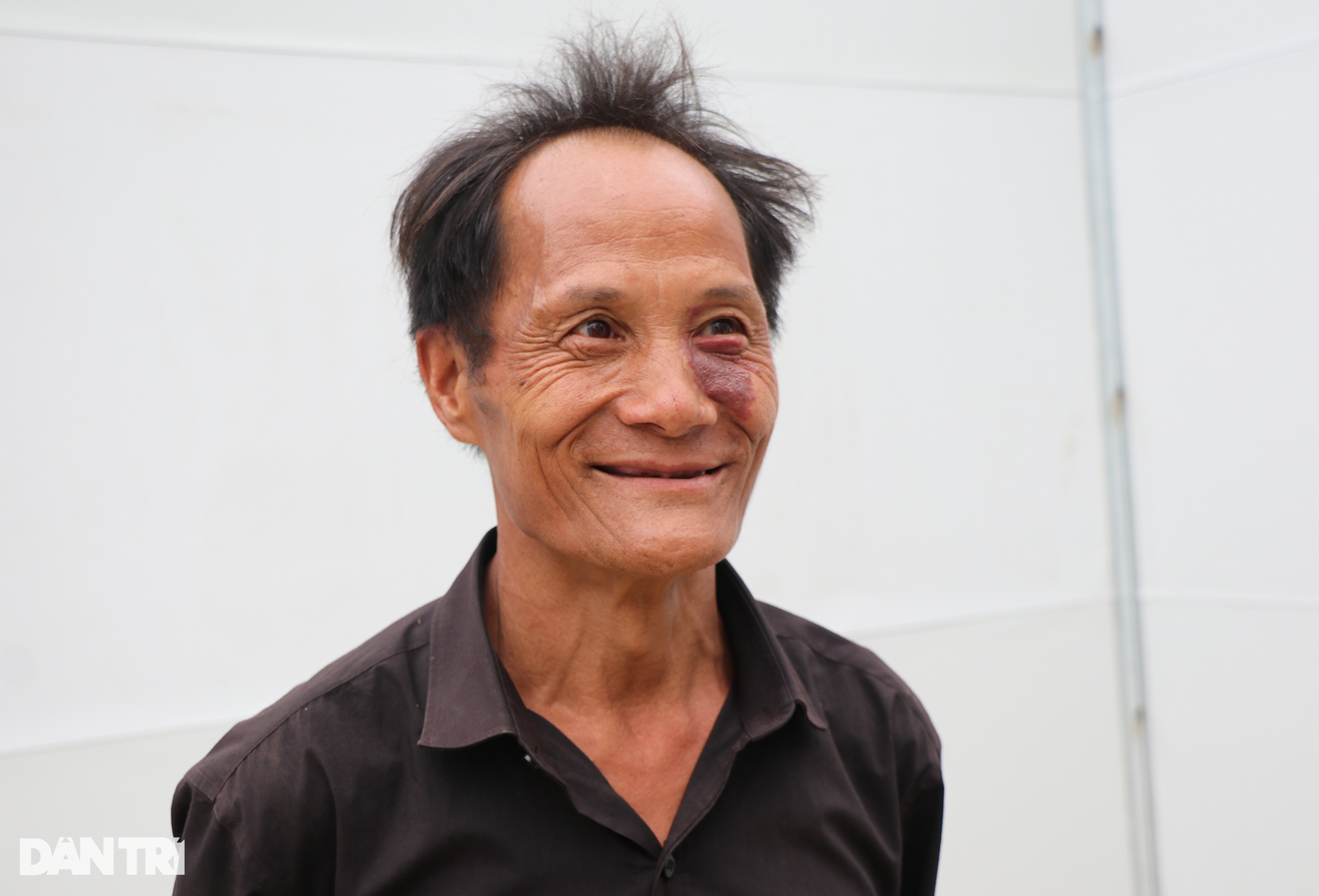 Kỳ 2: Giữ được vợ nhờ... nhà công an - 4 Kỳ 2: Giữ được vợ nhờ... nhà công an - 4