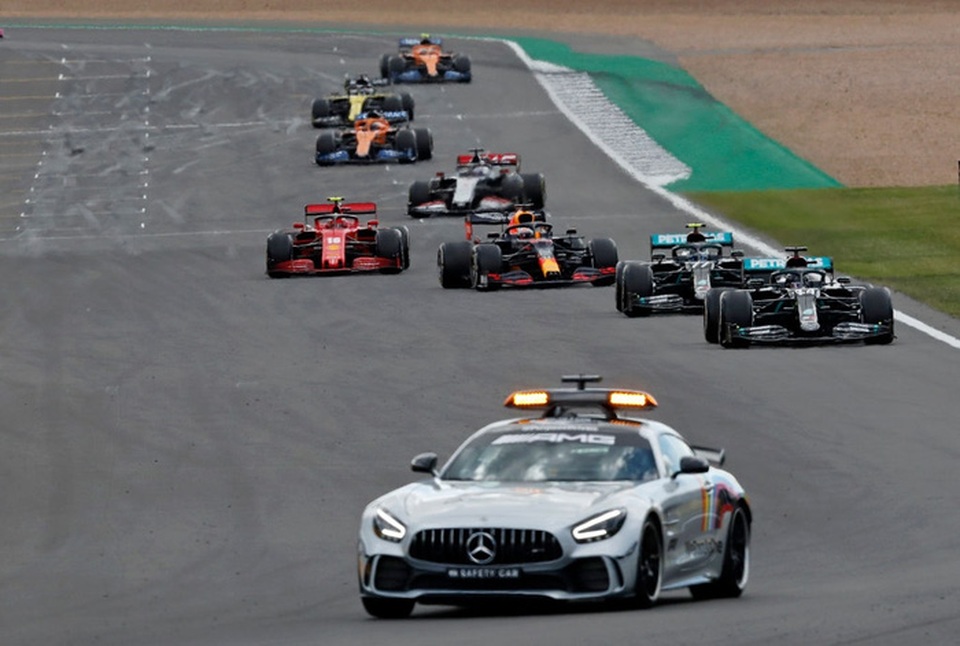 British GP 2020: Gay cấn tột độ, Lewis Hamilton lê lết cán đích - 6 British GP 2020: Gay cấn tột độ, Lewis Hamilton lê lết cán đích - 6