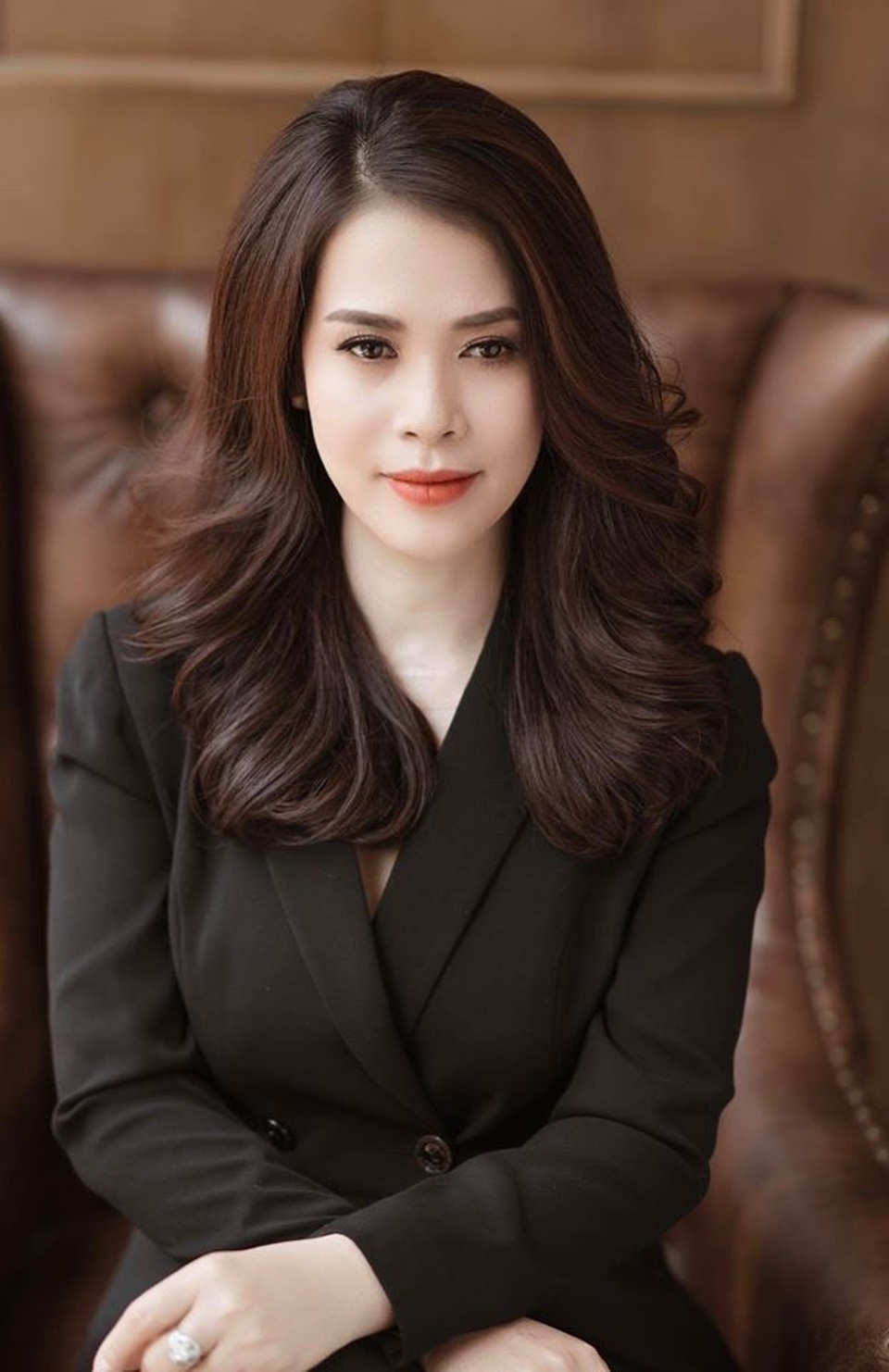 Bạn gái Á hậu kém 17 tuổi được NSƯT Chí Trung công khai, quyến rũ ra sao? - 5