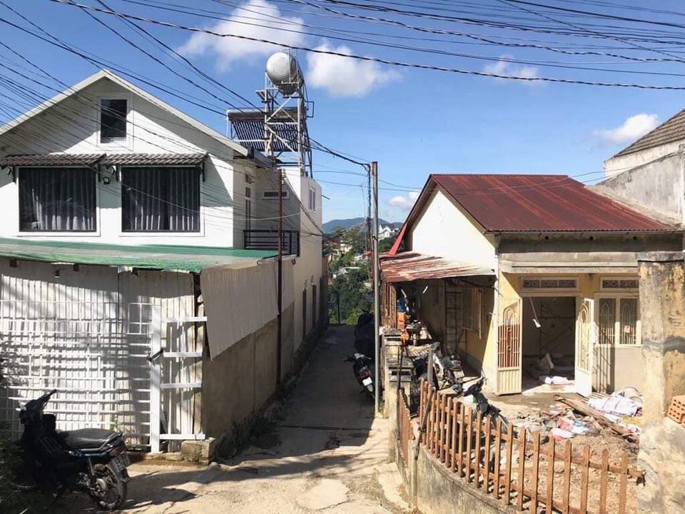 Chán thành phố chật chội, cặp vợ chồng trẻ lên Đà Lạt dựng nhà đẹp như mơ - 1 Chán thành phố chật chội, cặp vợ chồng trẻ lên Đà Lạt dựng nhà đẹp như mơ - 1