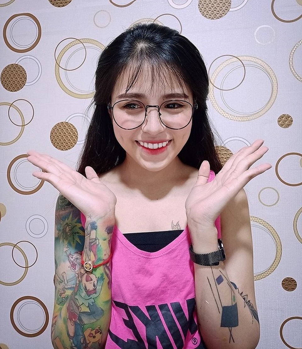 Chuyện xăm mình của thanh nữ An Giang, Sài Gòn: Bạn trai Tây từ sợ đến yêu, thông cảm - 17 Chuyện xăm mình của thanh nữ An Giang, Sài Gòn: Bạn trai Tây từ sợ đến yêu, thông cảm - 17