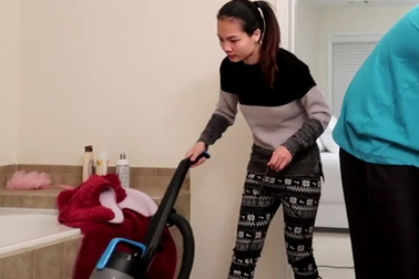 Sinh viên làm thêm kiếm chục triệu đồng những ngày cận Tết