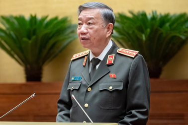 Bộ trưởng Công an: "Thẻ căn cước gắn chip không thể bị theo dõi"