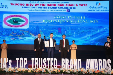 Bệnh viện Mắt Hồng Sơn vào top 10 "Thương hiệu uy tín hàng đầu châu Á 2023"