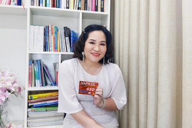 Người nổi tiếng chuẩn bị gì trước và sau khi tiêm vắc xin Covid-19?