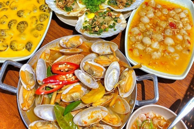 Chủ quán Hà Nội tá hỏa tìm khách chuyển nhầm 500 triệu đồng tiền ăn ốc