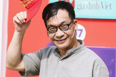 NSƯT Đức Khuê cản vợ xem cảnh tình tứ với bạn diễn nữ trên phim