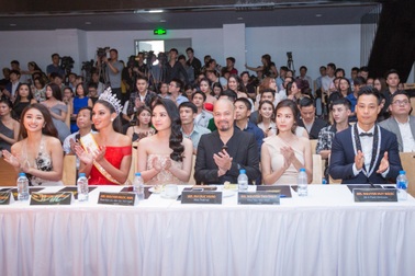 Hoa hậu trái đất 2015 đến Hà Nội tìm ứng viên dự thi Hoa hậu trái đất 2018 và 2019