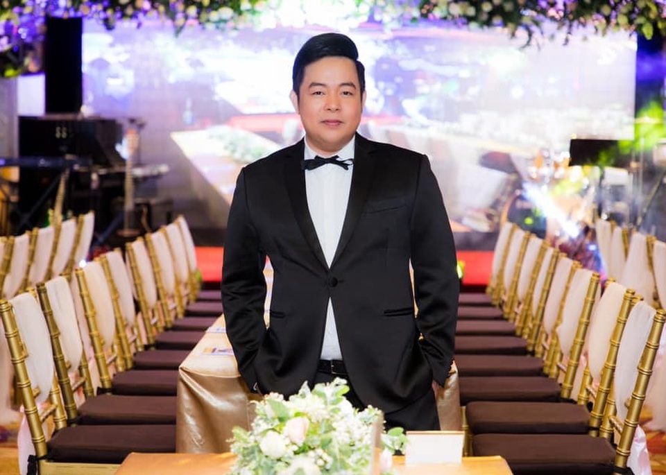 Quang Lê: Khổ sở vì tăng cân mất kiểm soát, muốn lấy được vợ ở tuổi U50 - 2 Quang Lê: Khổ sở vì tăng cân mất kiểm soát, muốn lấy được vợ ở tuổi U50 - 2