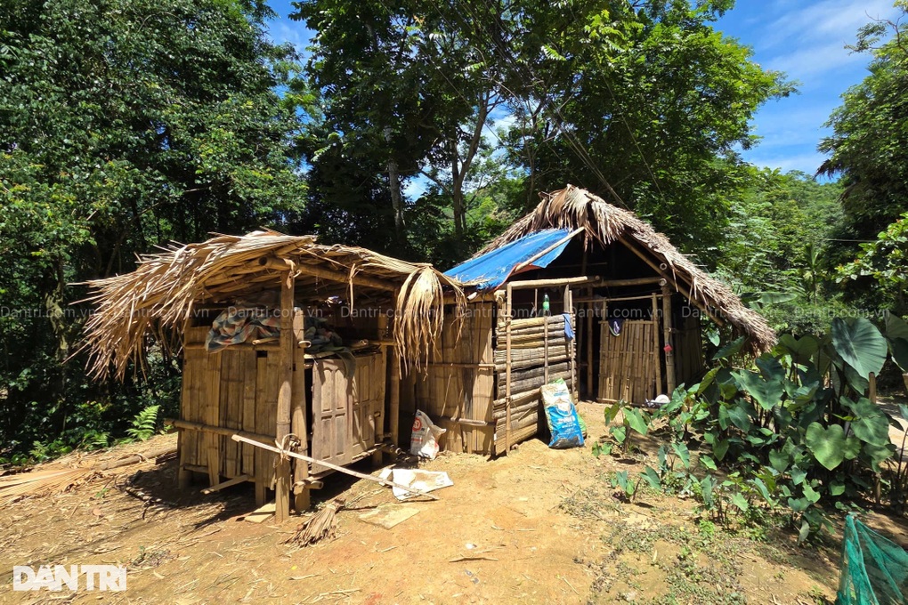 Cuộc sống trời đày của người đàn ông chỉ mong có nơi thờ cha tử tế - 1 Cuộc sống trời đày của người đàn ông chỉ mong có nơi thờ cha tử tế - 1