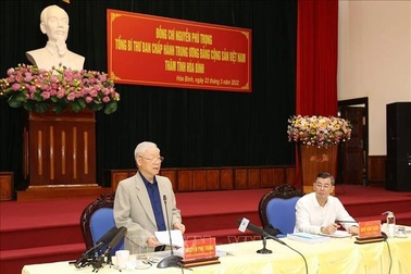 Tổng Bí thư Nguyễn Phú Trọng: Hòa Bình là cầu nối vùng Tây Bắc với Thủ đô