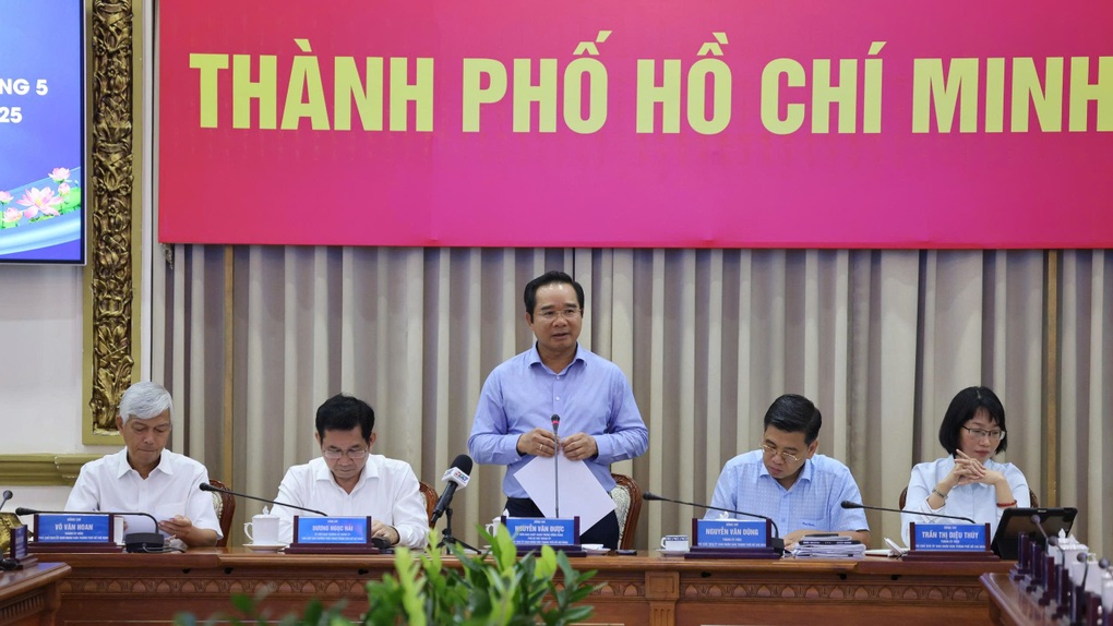 TPHCM có 1.218 cán bộ nghỉ hưu trước tuổi và nghỉ thôi việc - 1 TPHCM có 1.218 cán bộ nghỉ hưu trước tuổi và nghỉ thôi việc - 1