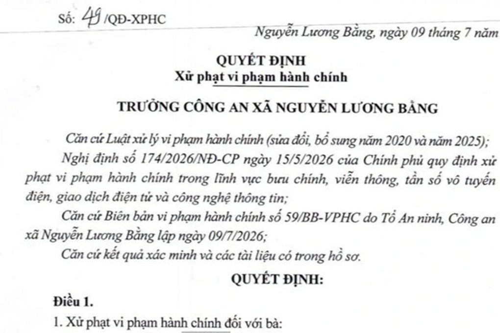 Nữ công nhân bị phạt 11,25 triệu đồng vì phát tán tin đồn thất thiệt - 1