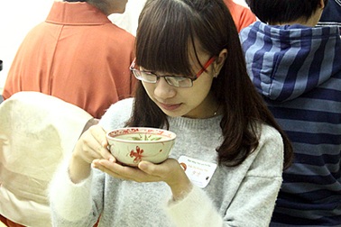 Bạn trẻ Hà thành rủ nhau đi học trà đạo Nhật Bản