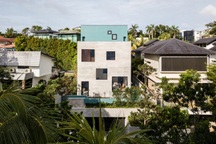 Ngôi nhà thoáng mát với 80 ô cửa sổ và vườn cây ở khắp nơi