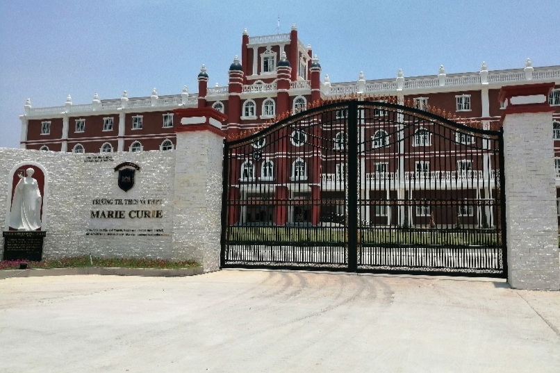 ビンズオン省の学生20人以上が熱中症の疑いで入院 - 1 Hơn 20 học sinh ở Bình Dương nhập viện nghi do nắng nóng - 1