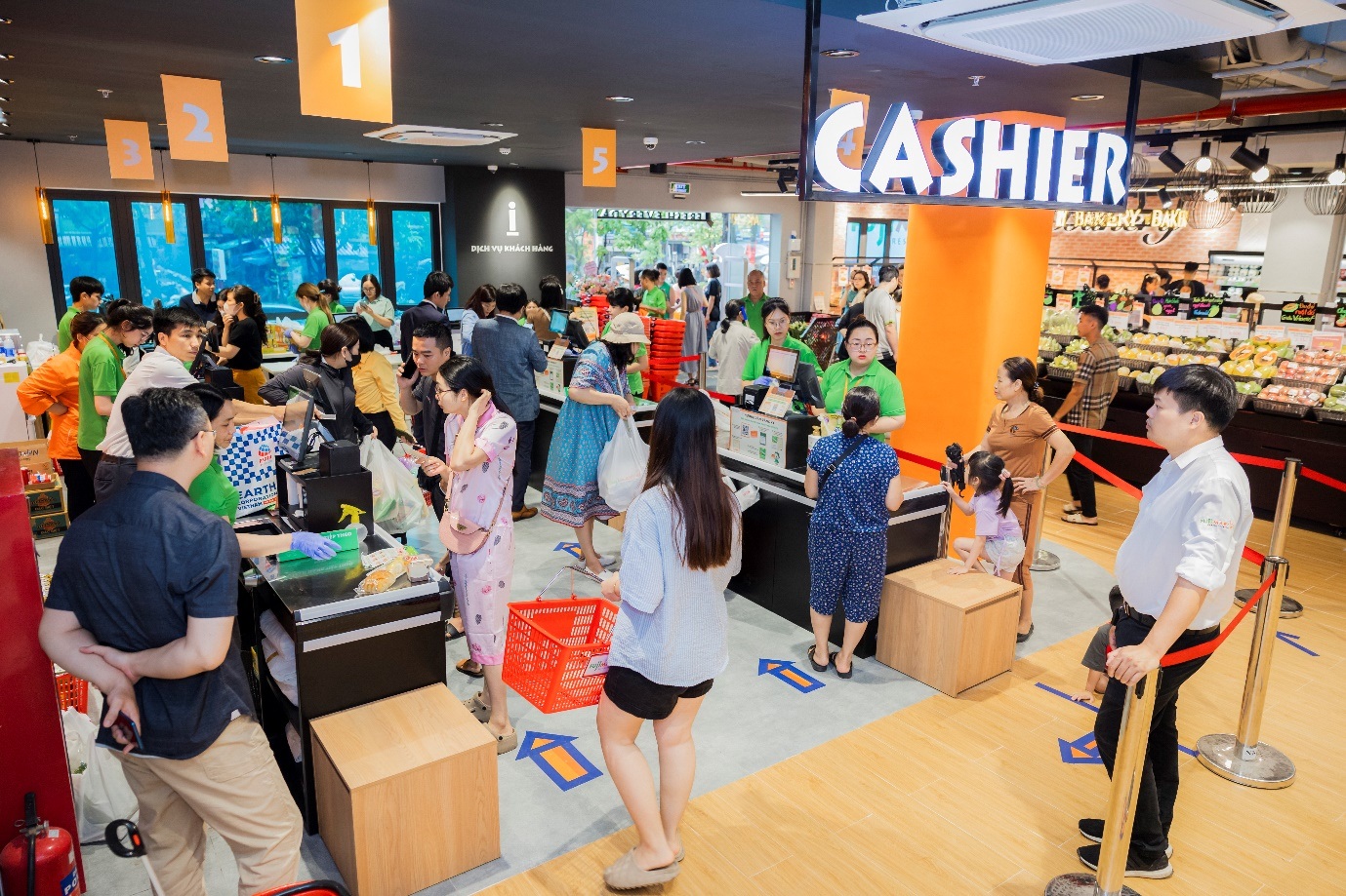 Khai trương siêu thị FujiMart mới tại 109 Tân Mai, Hoàng Mai, Hà Nội - 5