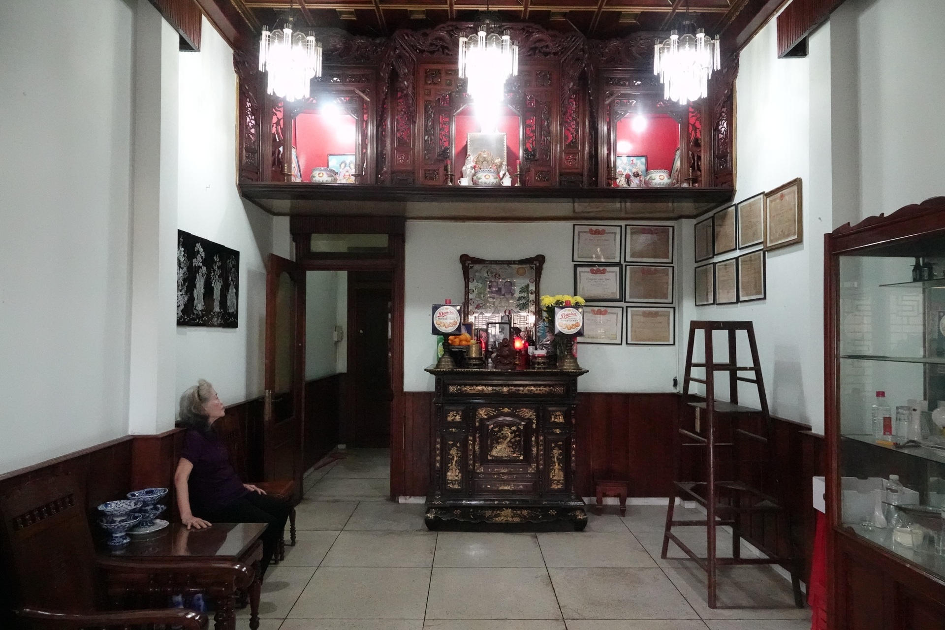Nữ chiến sĩ Biệt động Sài Gòn được mẹ lập bàn thờ khi còn sống - 1 Nữ chiến sĩ Biệt động Sài Gòn được mẹ lập bàn thờ khi còn sống - 1
