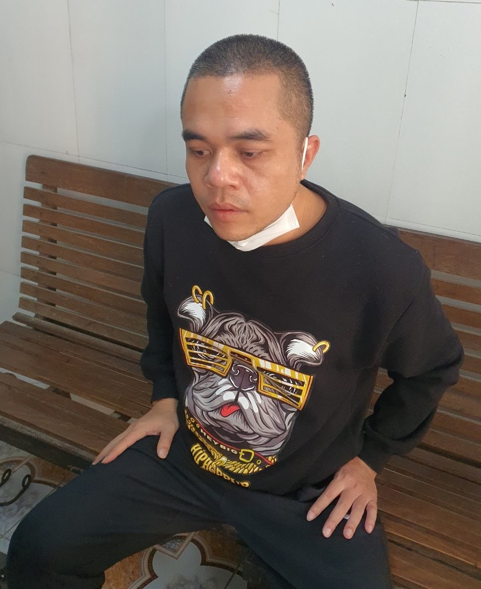 Nổ súng giữa ban ngày tại Vinh, một người bị thương - 2 Nổ súng giữa ban ngày tại Vinh, một người bị thương - 2