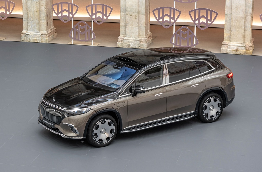 Mercedes-Maybach EQS 680 ra mắt, định nghĩa xe điện gầm cao hạng sang - 7 Mercedes-Maybach EQS 680 ra mắt, định nghĩa xe điện gầm cao hạng sang - 7
