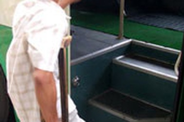 TPHCM: Xe buýt vẫn từ chối người tàn tật 